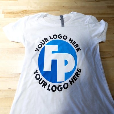 https://cdn.gorilladash.com/images/media/17366395/fully-promoted-usa-mm-0625-your-logo-here-shirt-4-square-6863e0550008c.jpg?auto=webp&crop=1%3A1%2Csmart&width=400