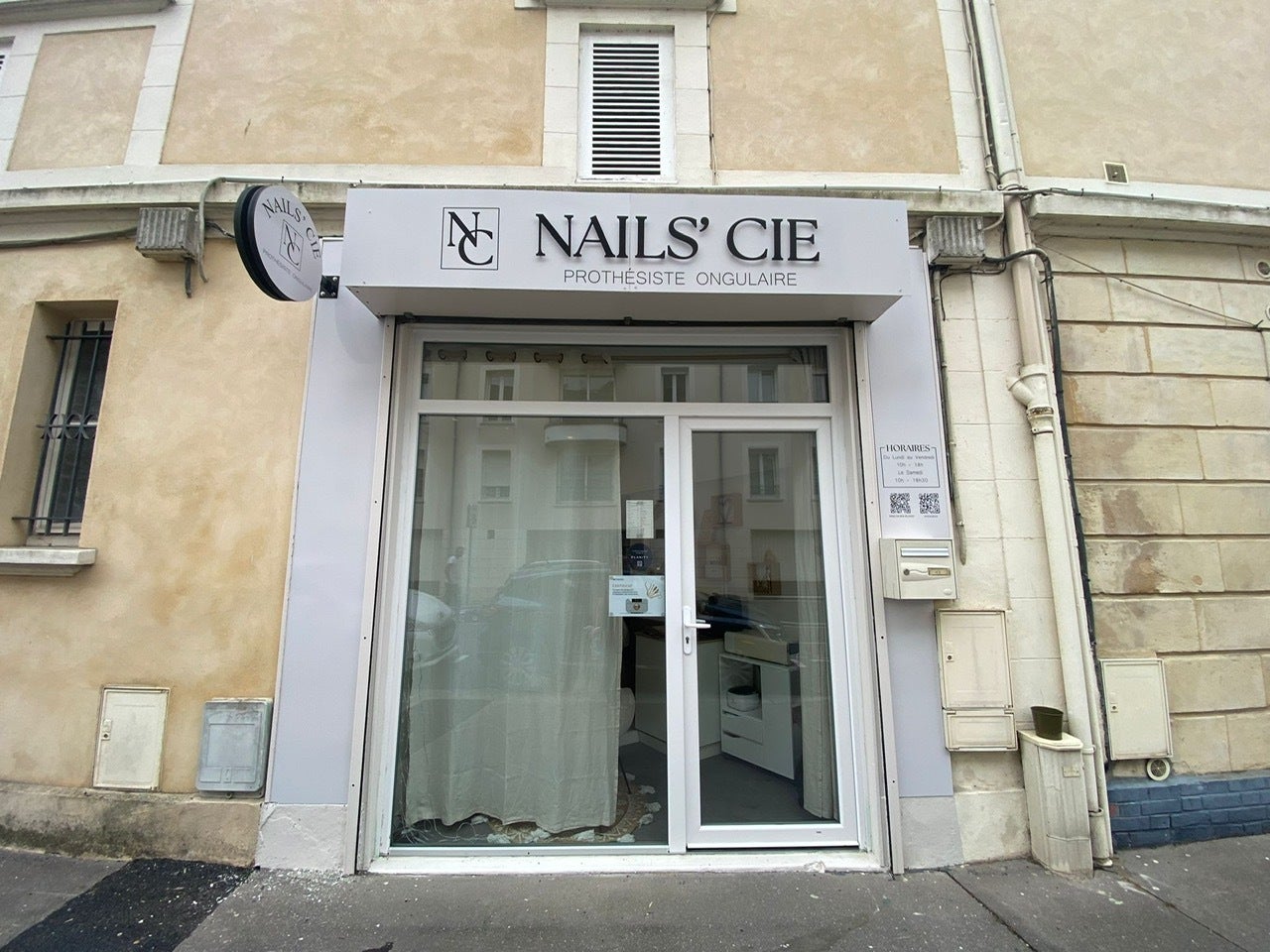 Enseignes sur mesure, personnalisées