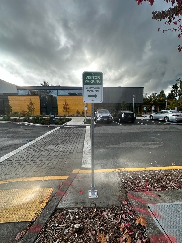 Why High-Quality Navigational Signage Matters for Property and Facility Managers