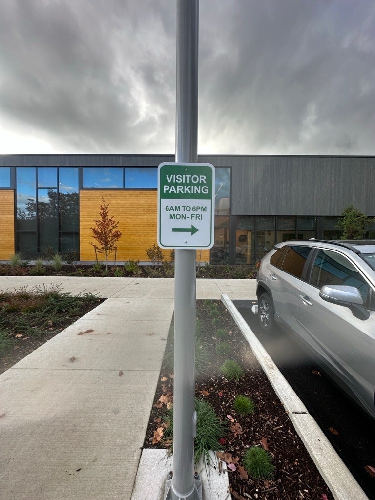 Why High-Quality Navigational Signage Matters for Property and Facility Managers