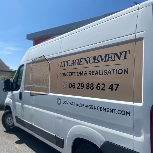 véhicule-marquage-utilitaire-tours-37-signaletique-publicité