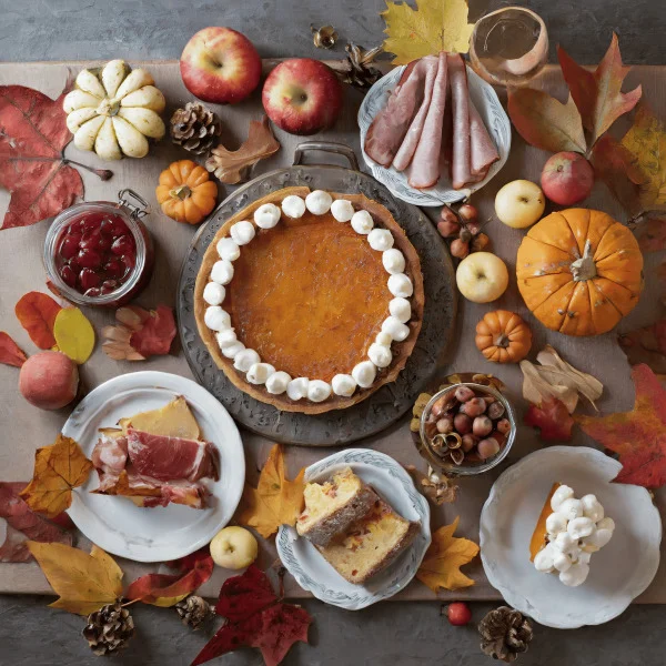 Crafting a Festive Charcuterie Board from Thanksgiving Leftovers