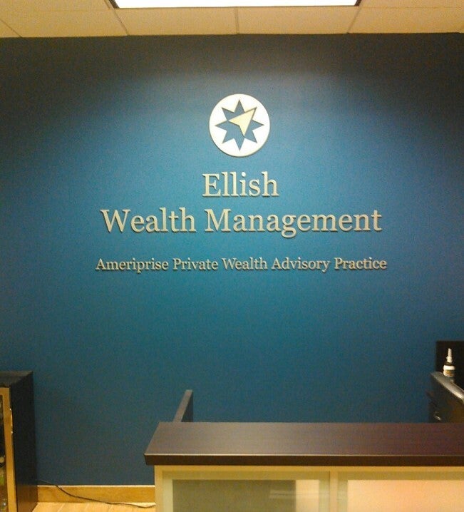 Your Guide to Professional Custom Signs in Queen Creek, AZ: From Design to Installation