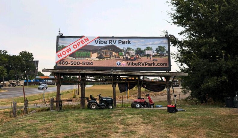 Why your Business Sign is your Best 24/7 Salesperson