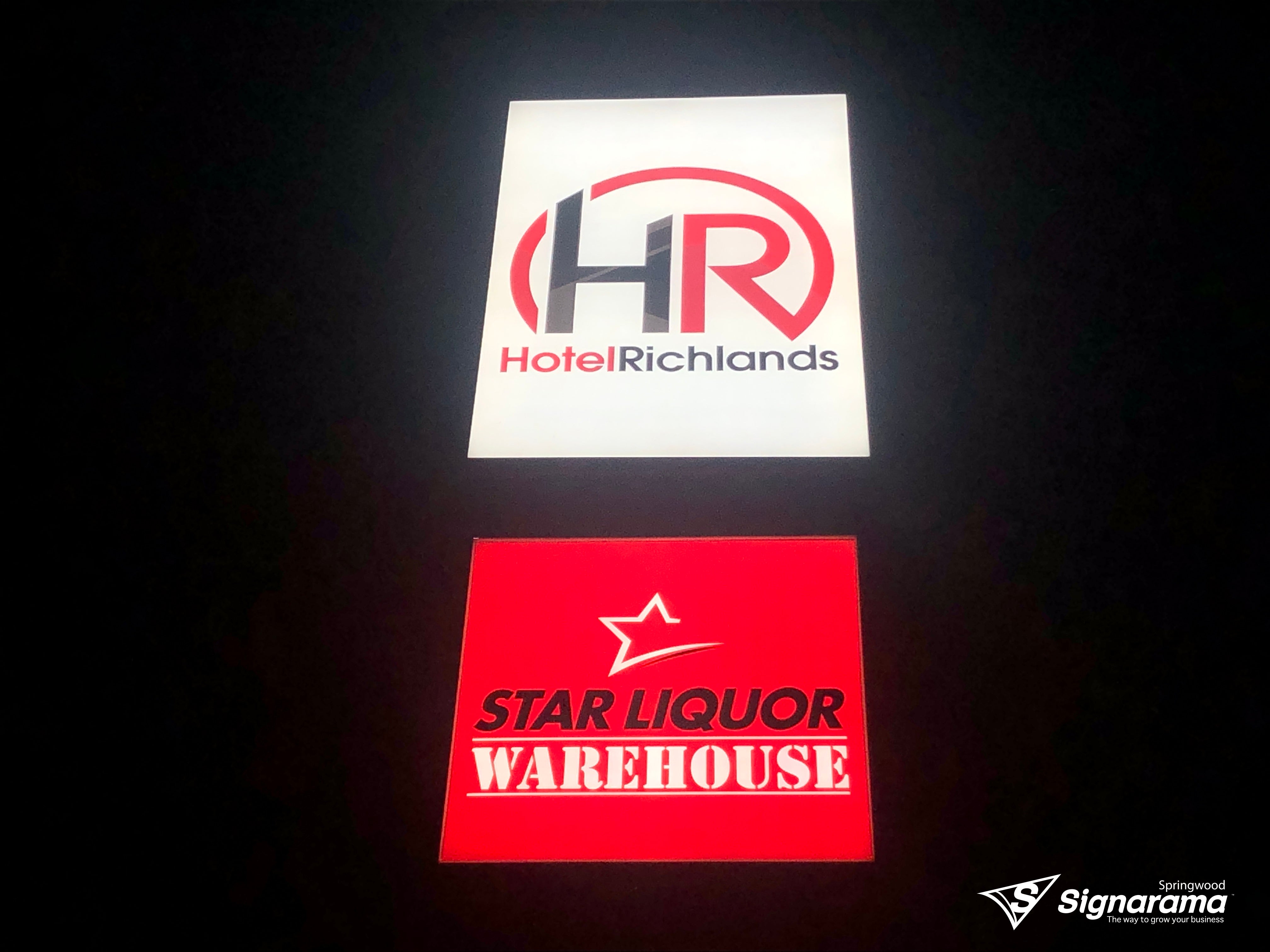 Star Liquor – lightbox signage