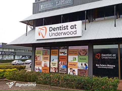 Dentist at Underwood – lightbox signage