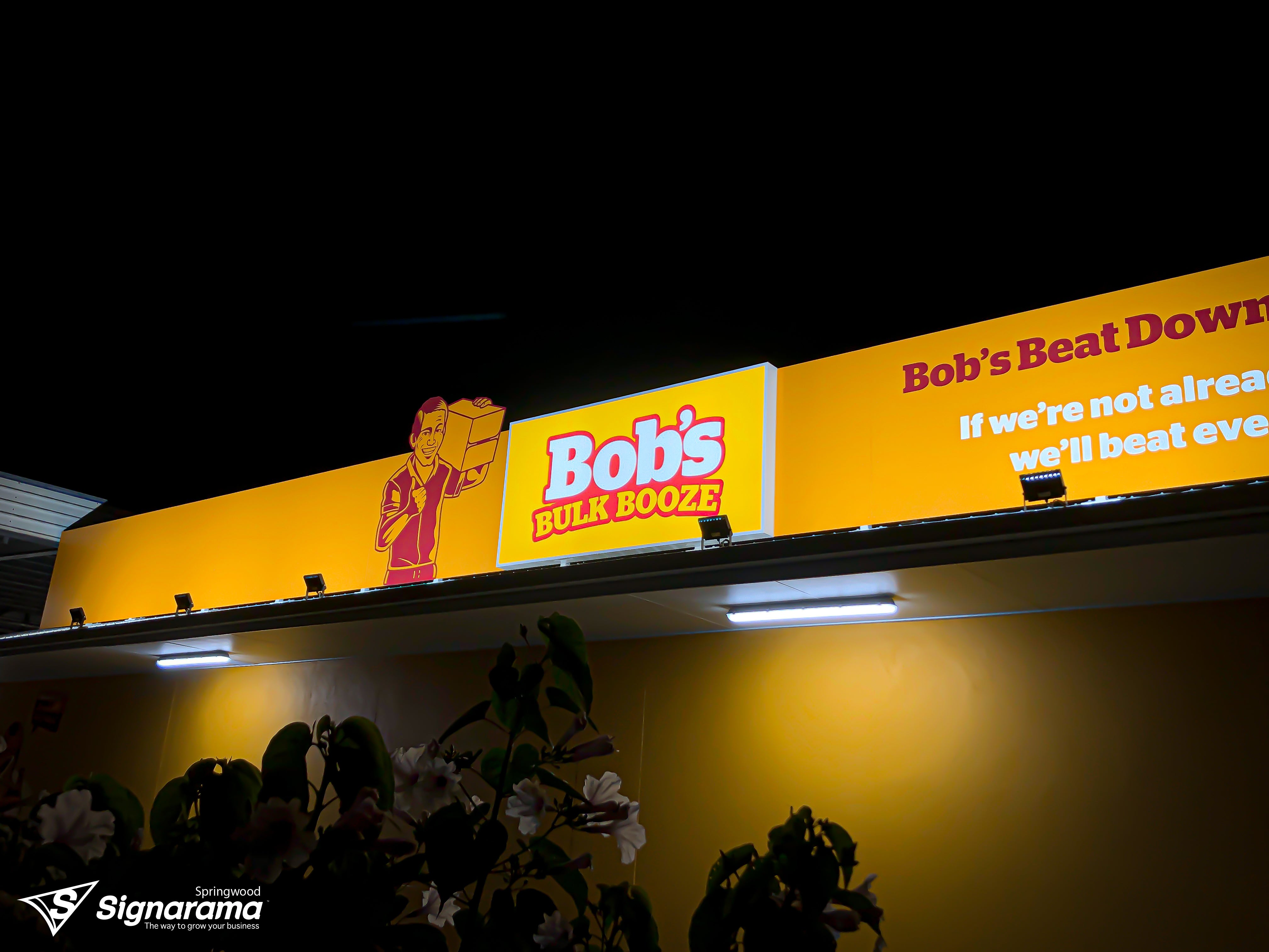 Bob’s Bulk Booze – lightbox signage