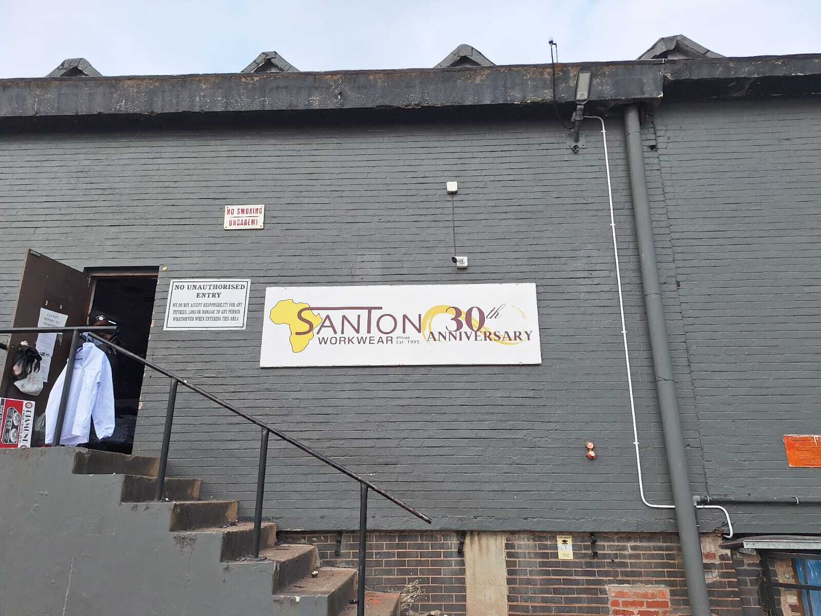 Santon Workwear – Exterior Banner