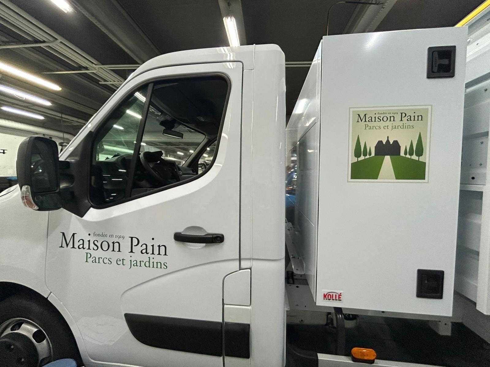 Flocage sur mesure pour le camion de Maison Pain