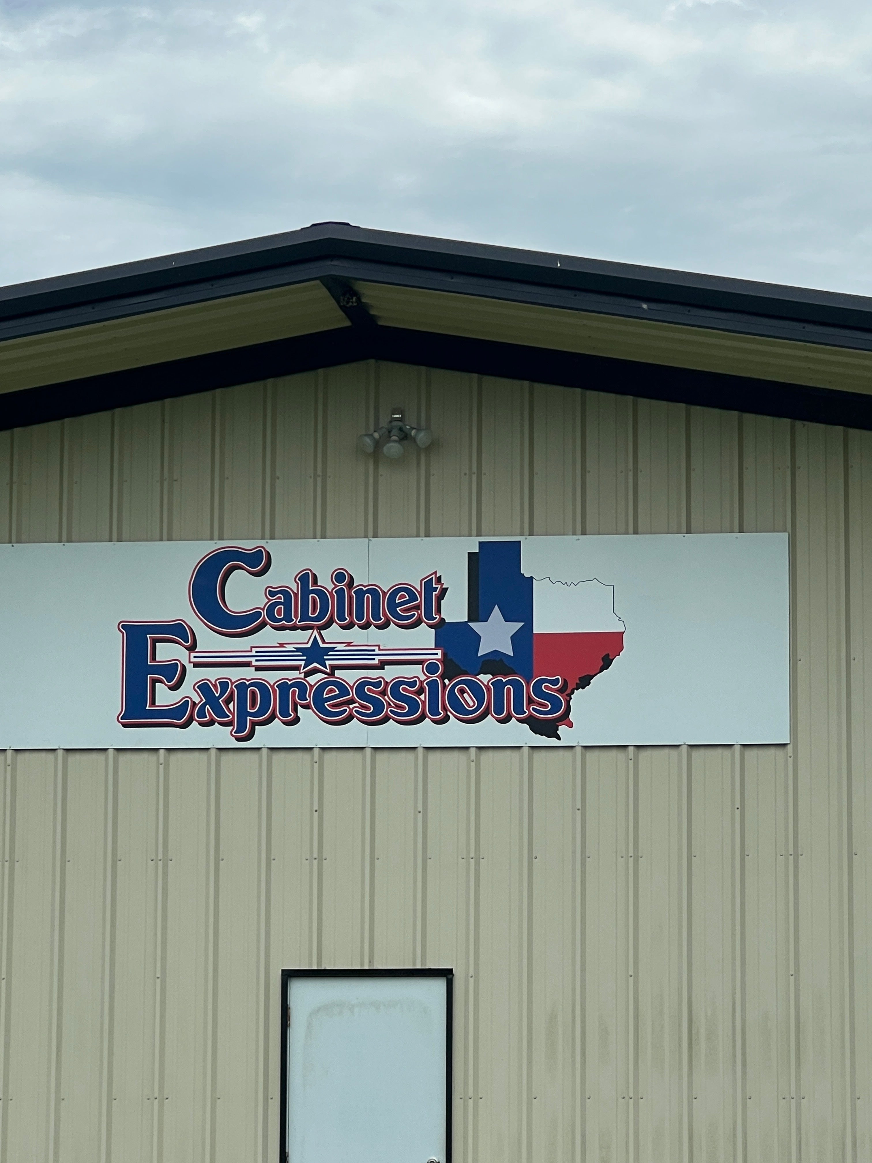building signage in bedias, Texas