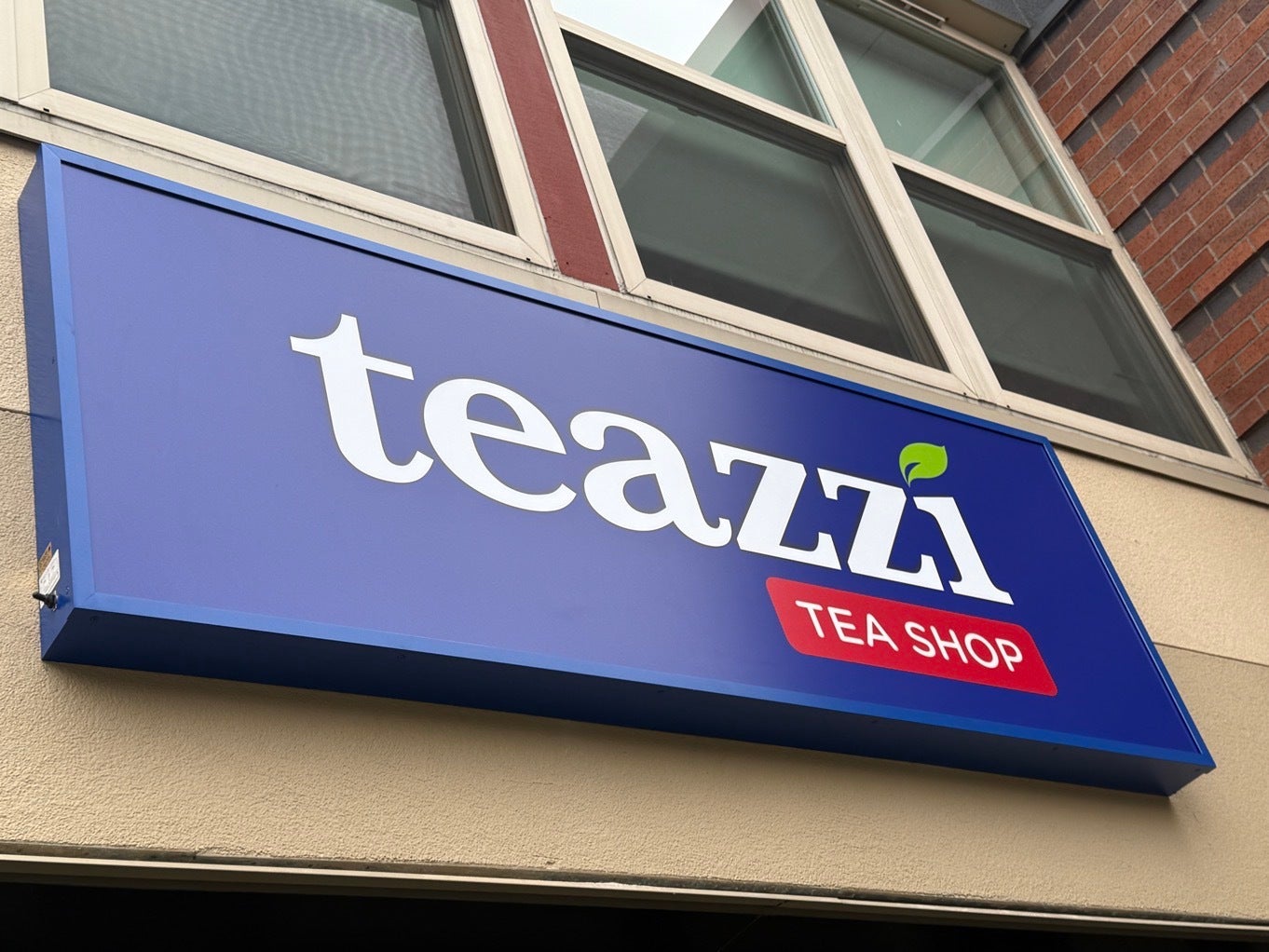 New Storefront Signage Spotlight - Teazzi, Mercer Island, WA