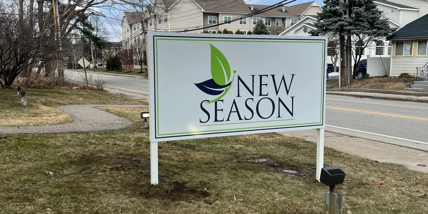 Custom Outdoor Signs for Business
