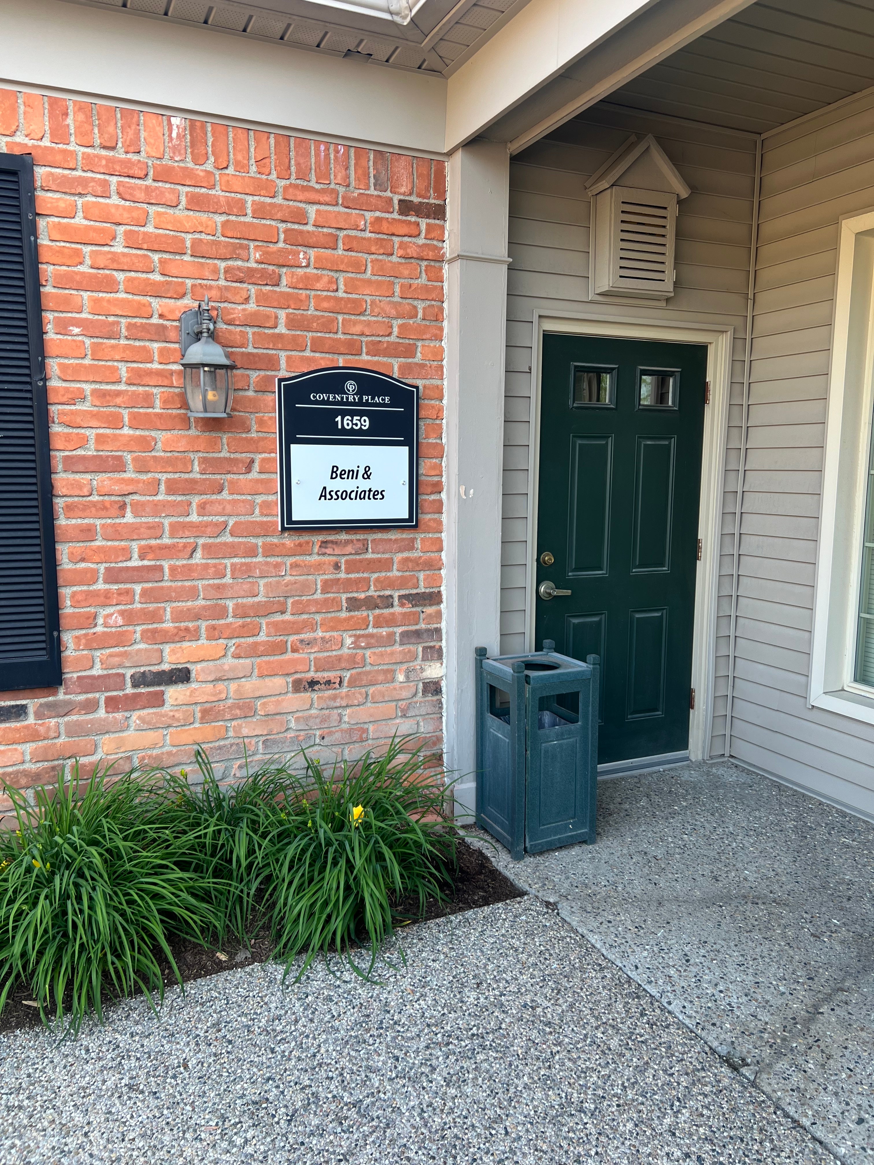 Property Management Focus: Outfitting With the Right Signage