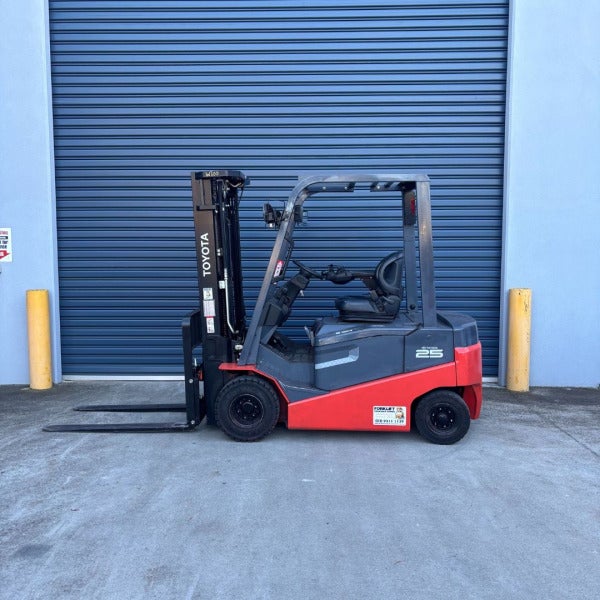 Forklift Clearance Centre - Servicing