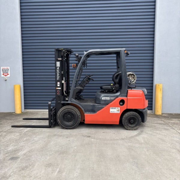 Forklift Clearance Centre - Servicing