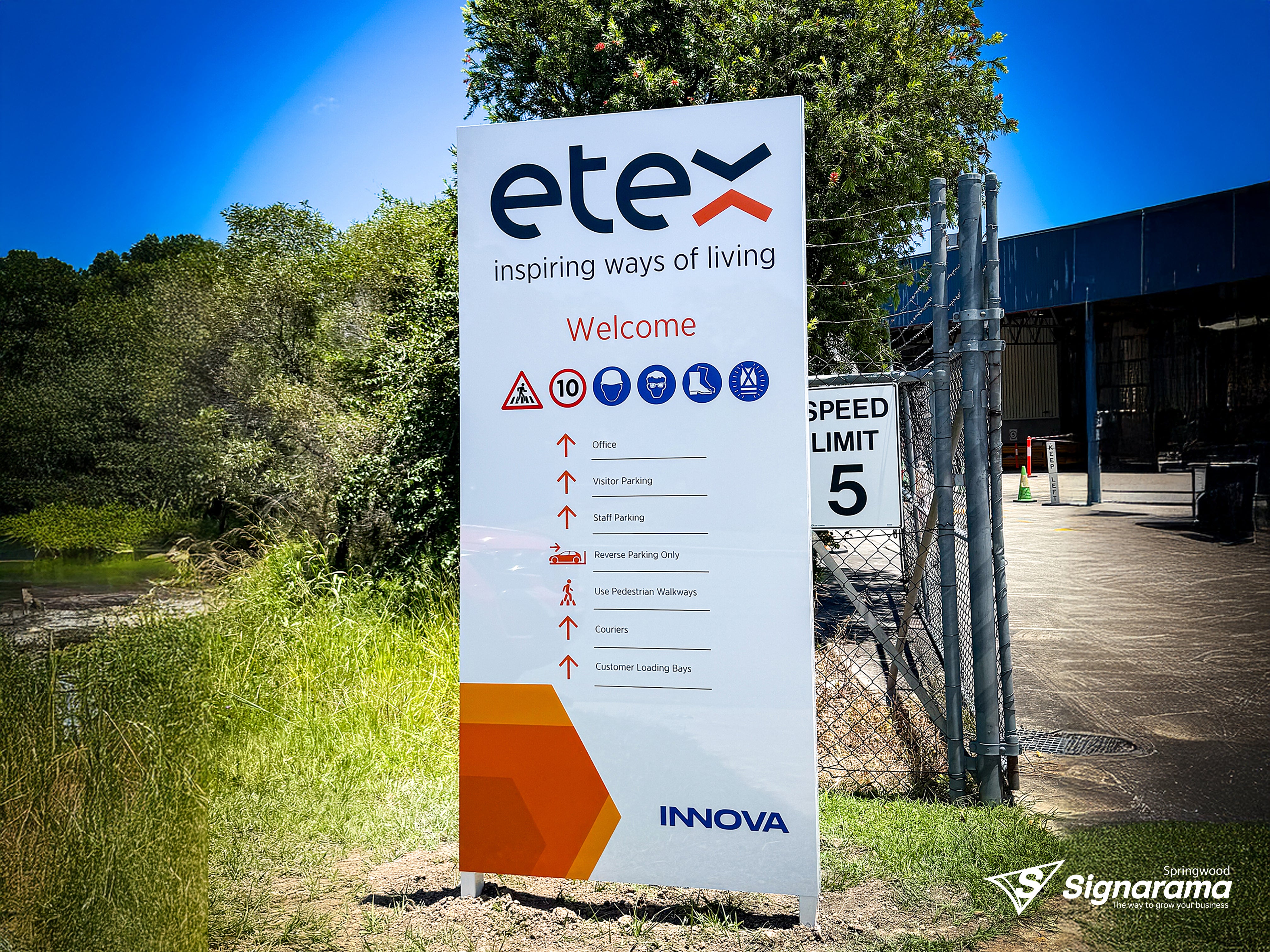 Etex – pylon signage