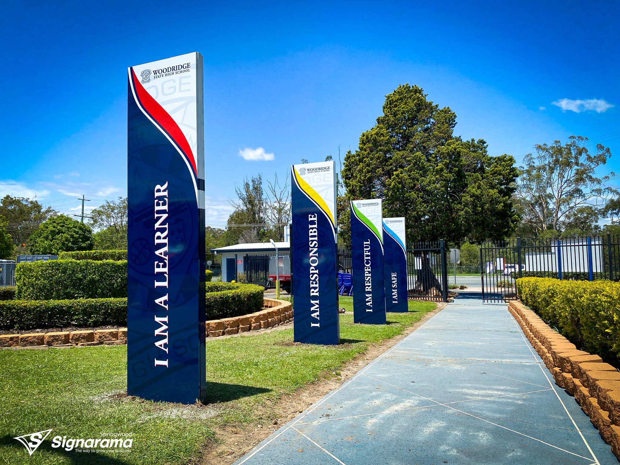 Woodridge – pylon signage