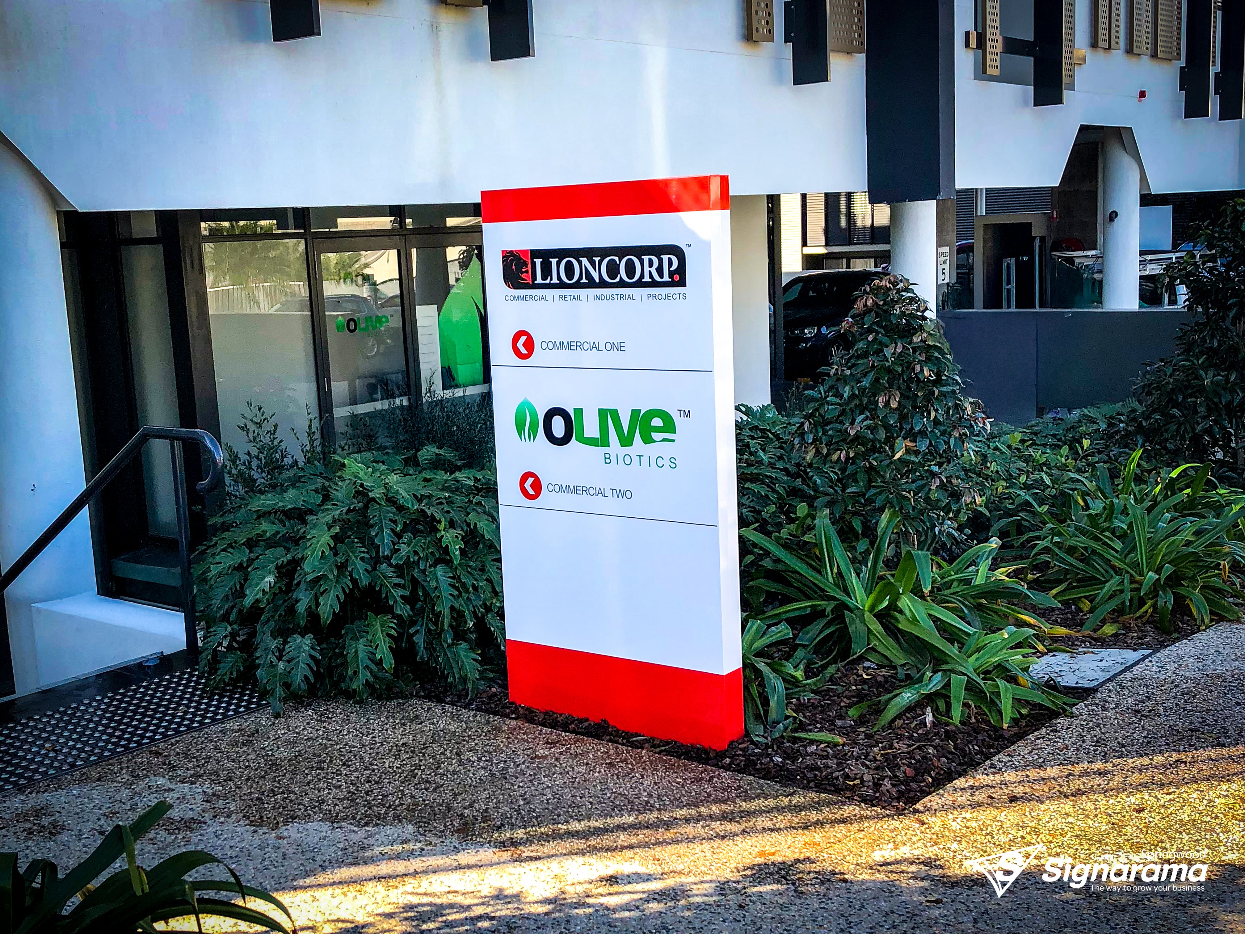 Lioncorp – pylon signage