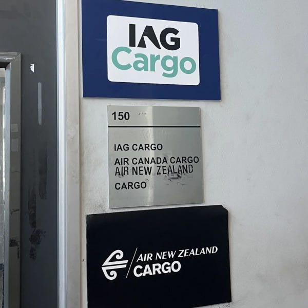 IAG CARGO Interior Sign