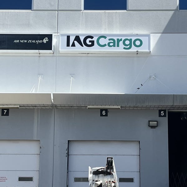 IAG CARGO Illuminated Box Sign