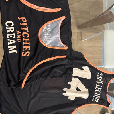 https://cdn.gorilladash.com/images/media/17830038/fully-promoted-usa-kickball-team-jerseys-square-6891012145645.jpg?auto=webp&crop=1%3A1%2Csmart&width=400