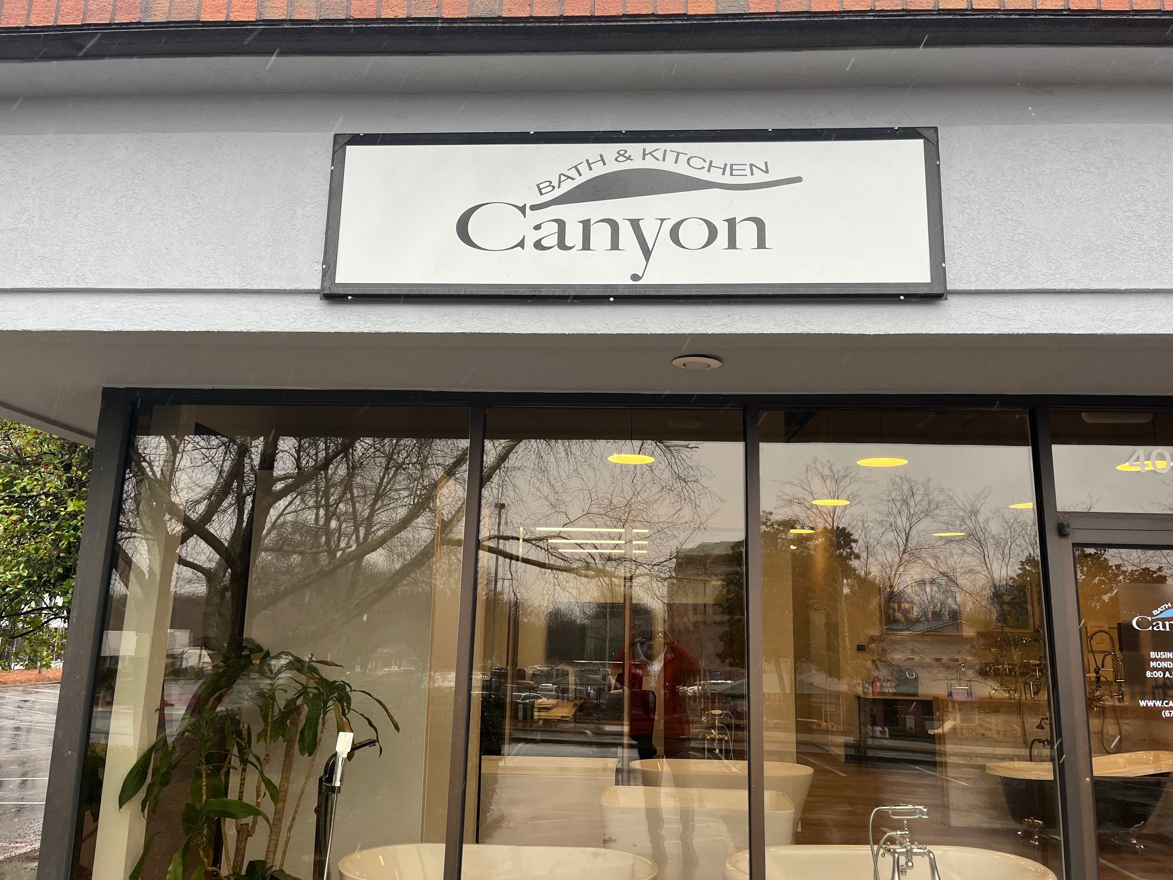 Custom Building Signs for Your Business