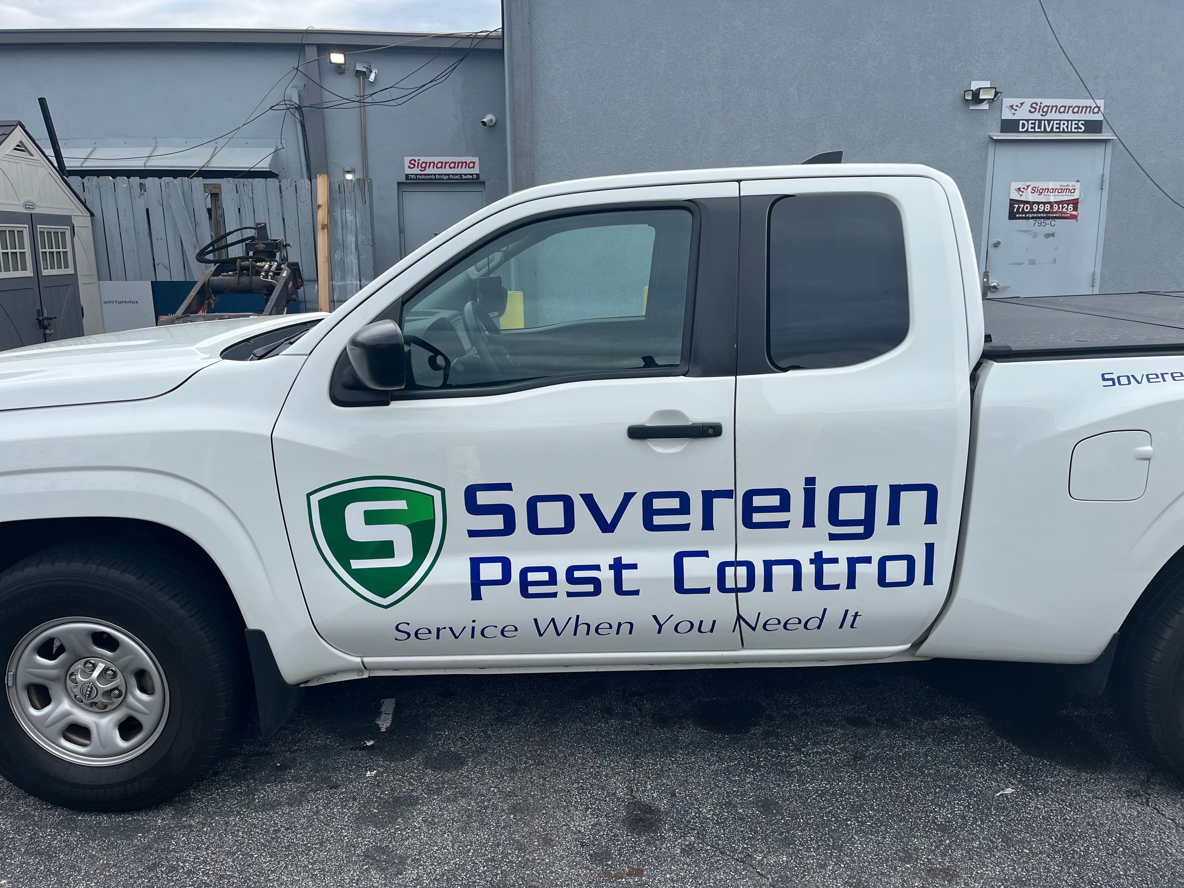 Custom Vehicle Signs and Graphics