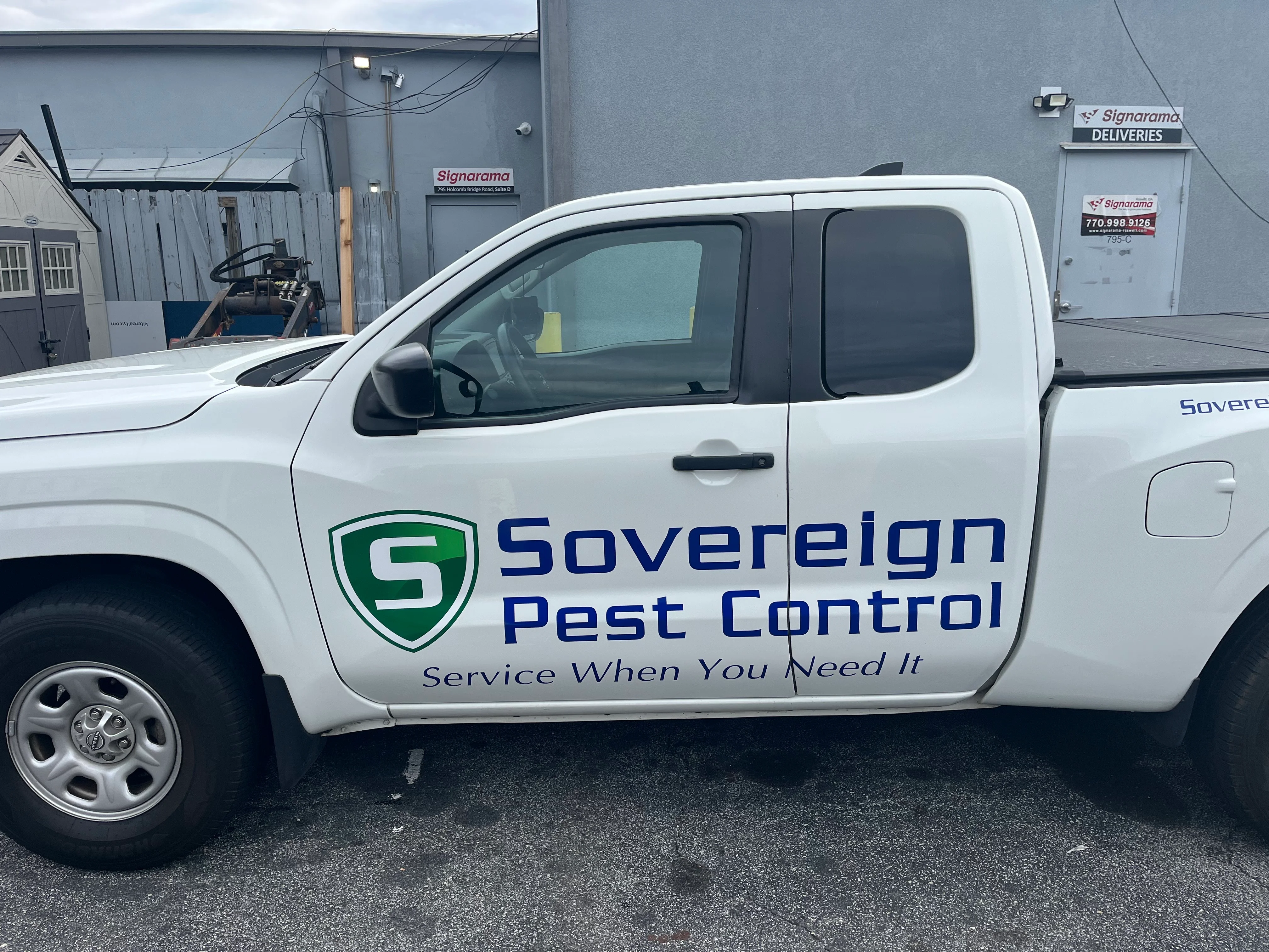 Custom Vehicle Signs and Graphics