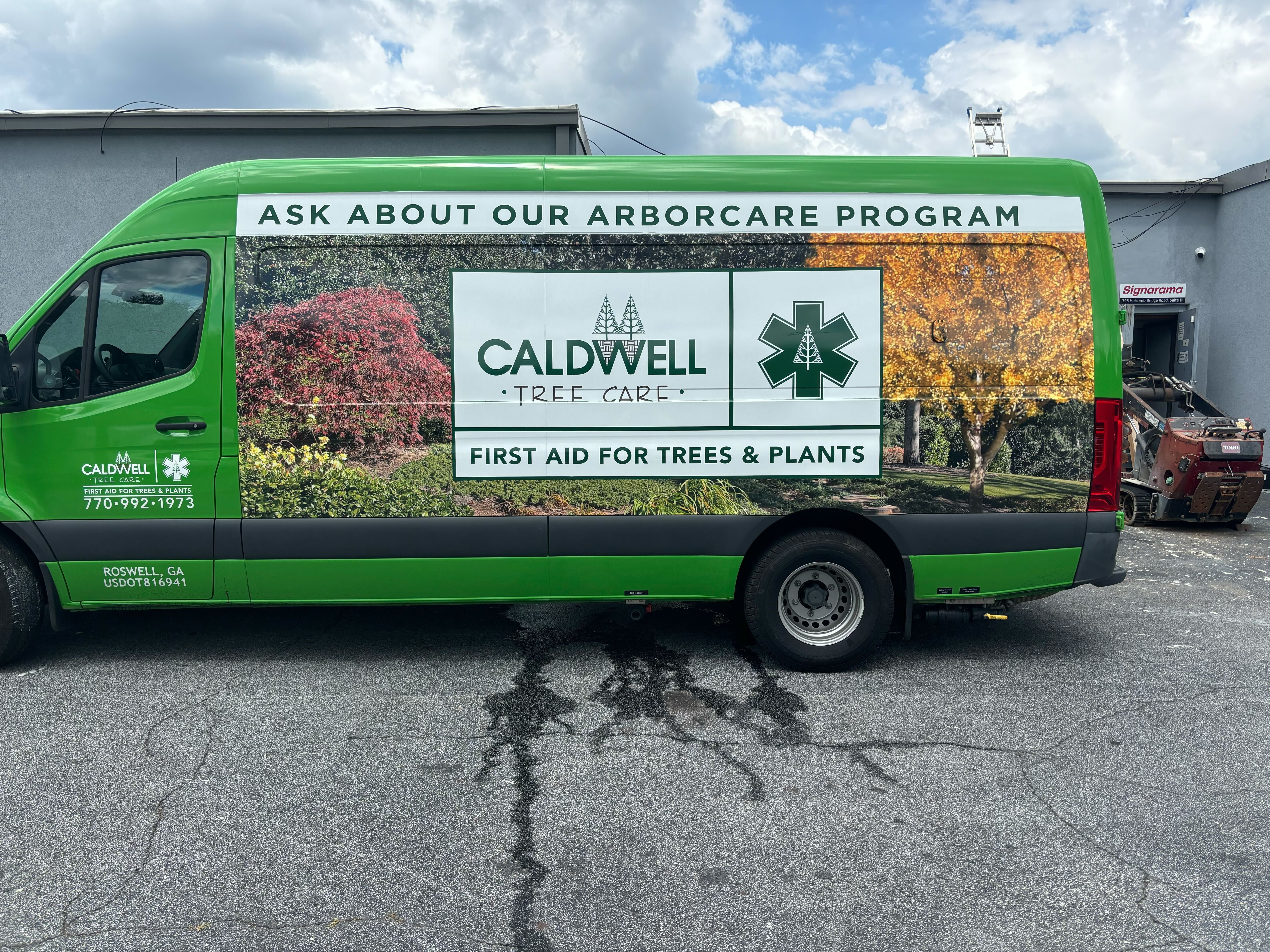 Custom Vehicle Signs and Graphics