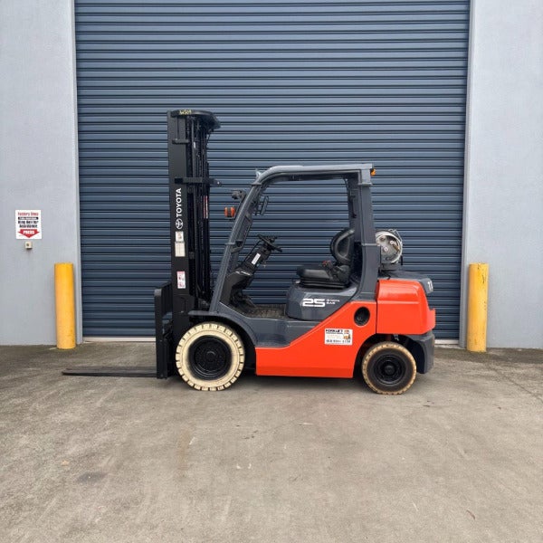 Forklift Clearance Centre - Servicing