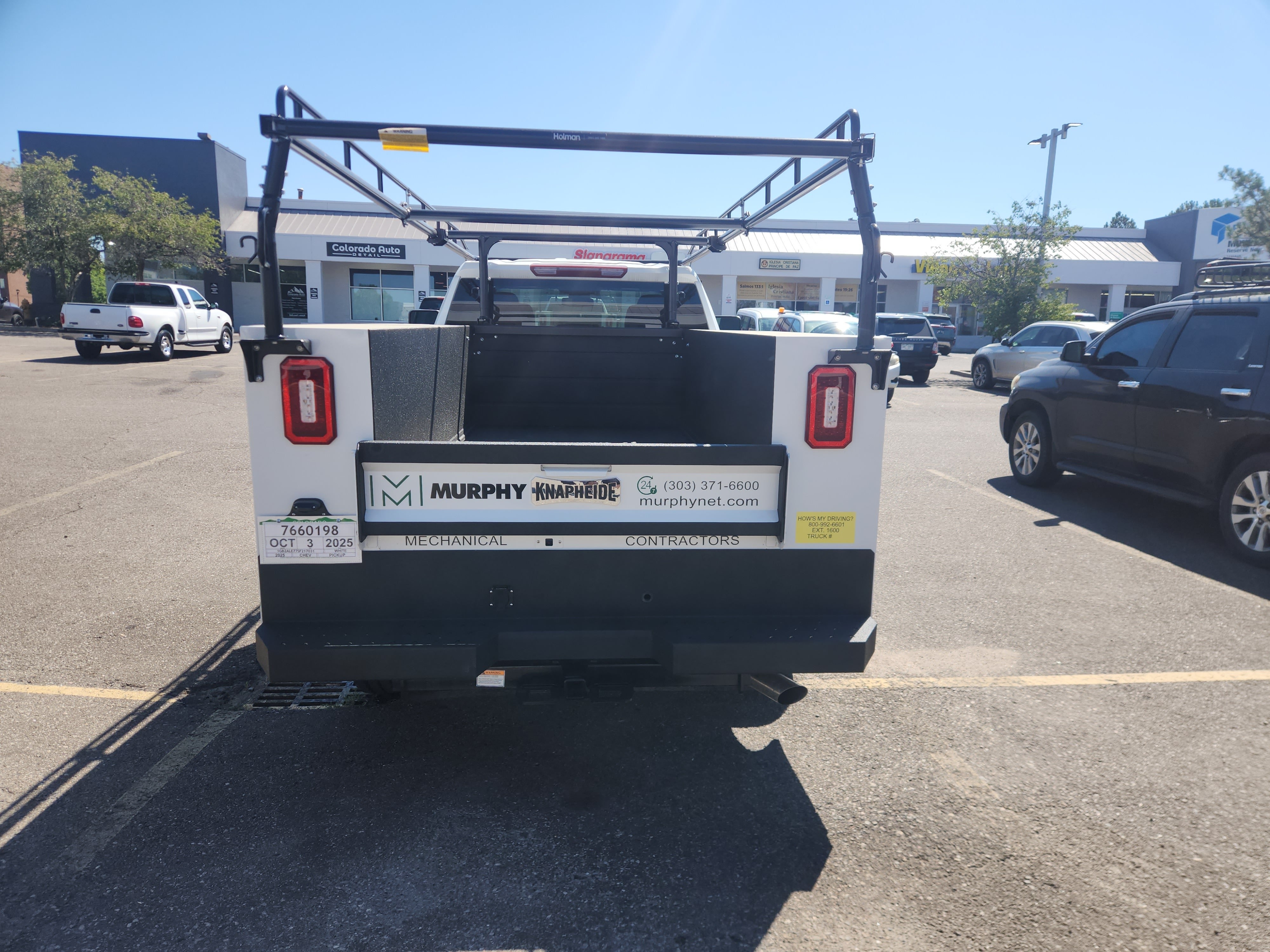 Bold Fleet Branding with Custom Vinyl Graphics