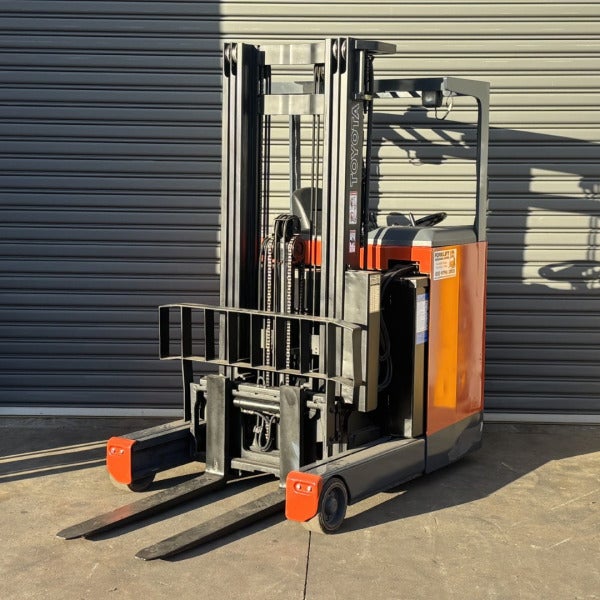Used Toyota Electric Reach Forklift #942