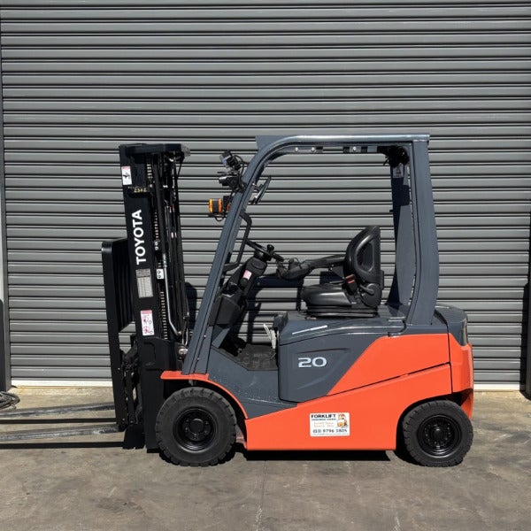 Used Toyota Electric Forklift #2302
