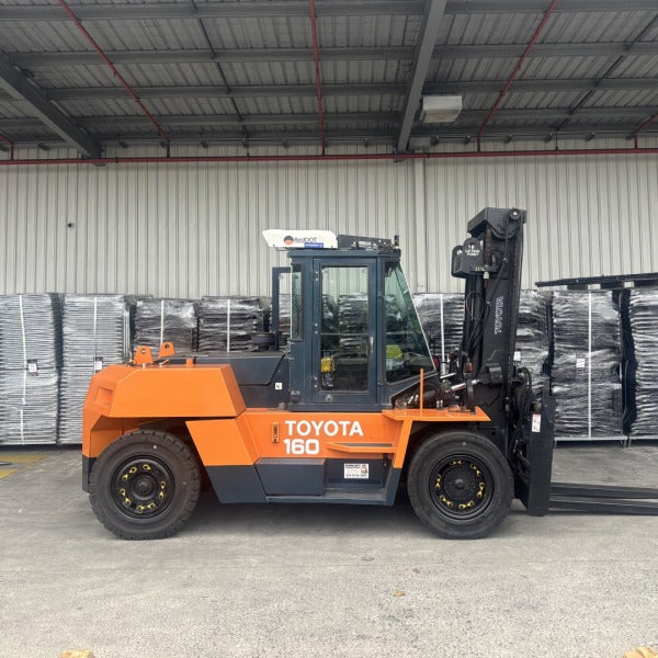 Used Toyota Diesel Forklift #2274