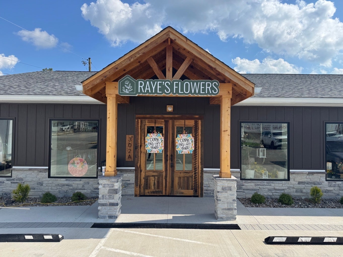 Raye’s Flowers New Location in Leitchfield, KY!
