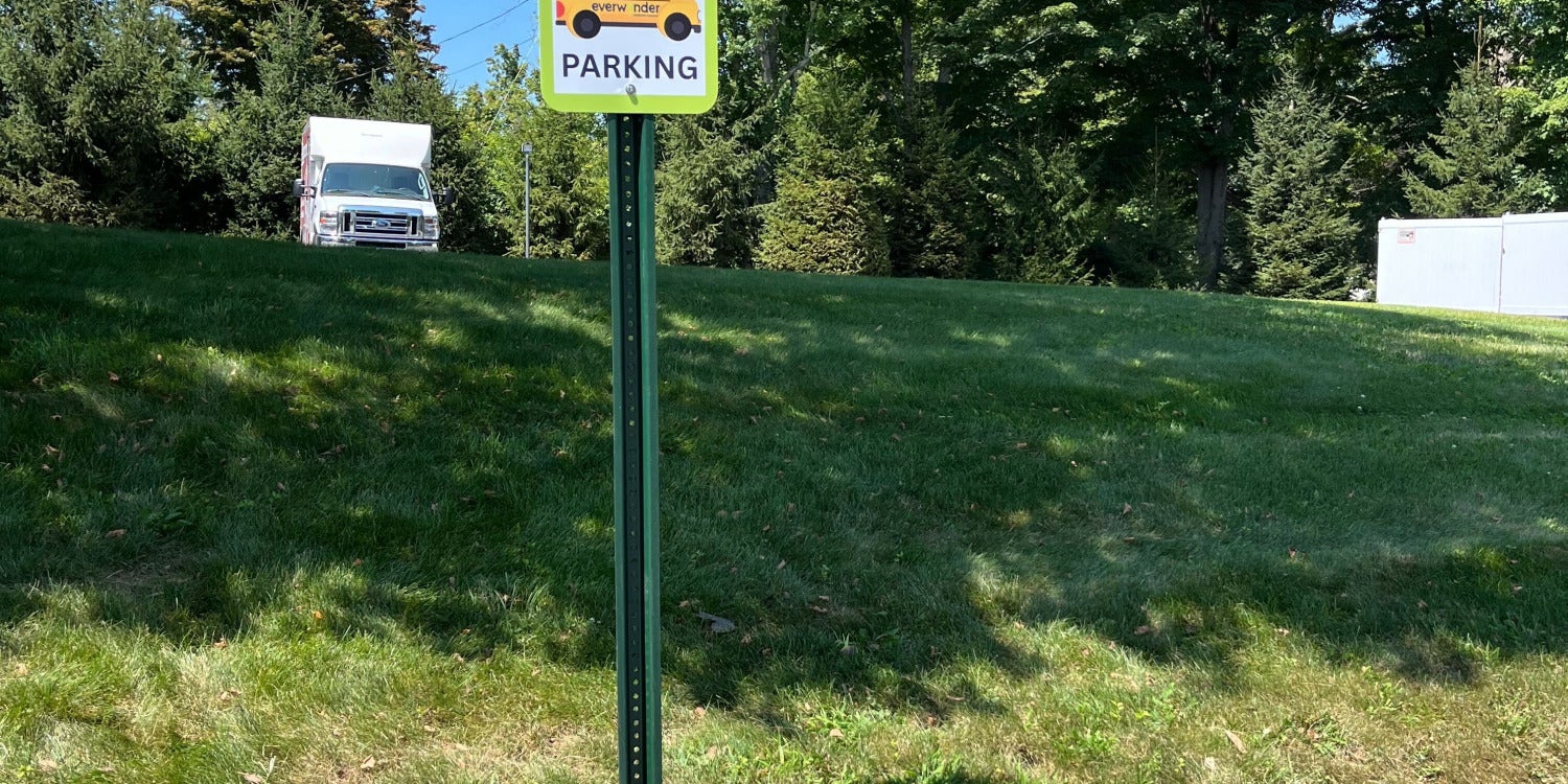 Traffic & Parking Signs