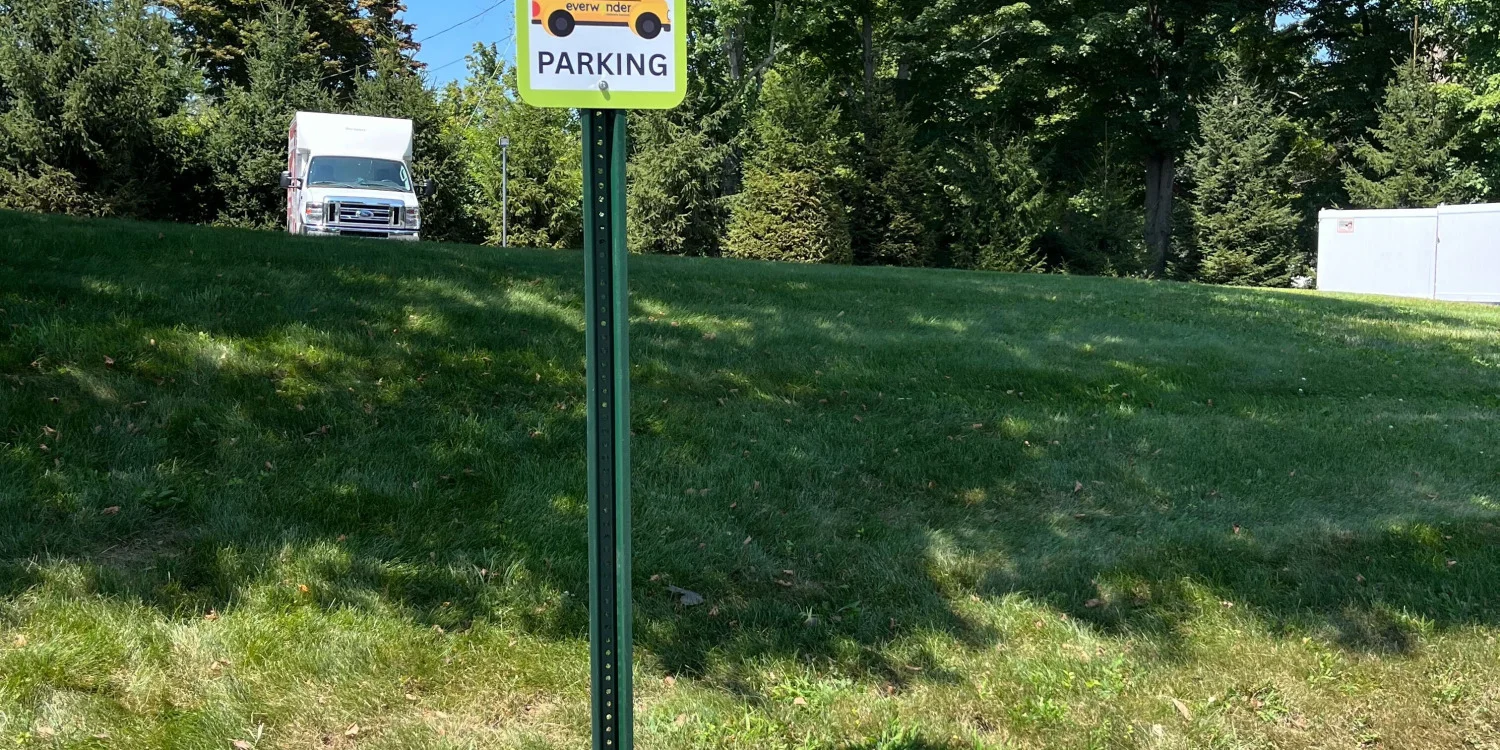 Traffic & Parking Signs