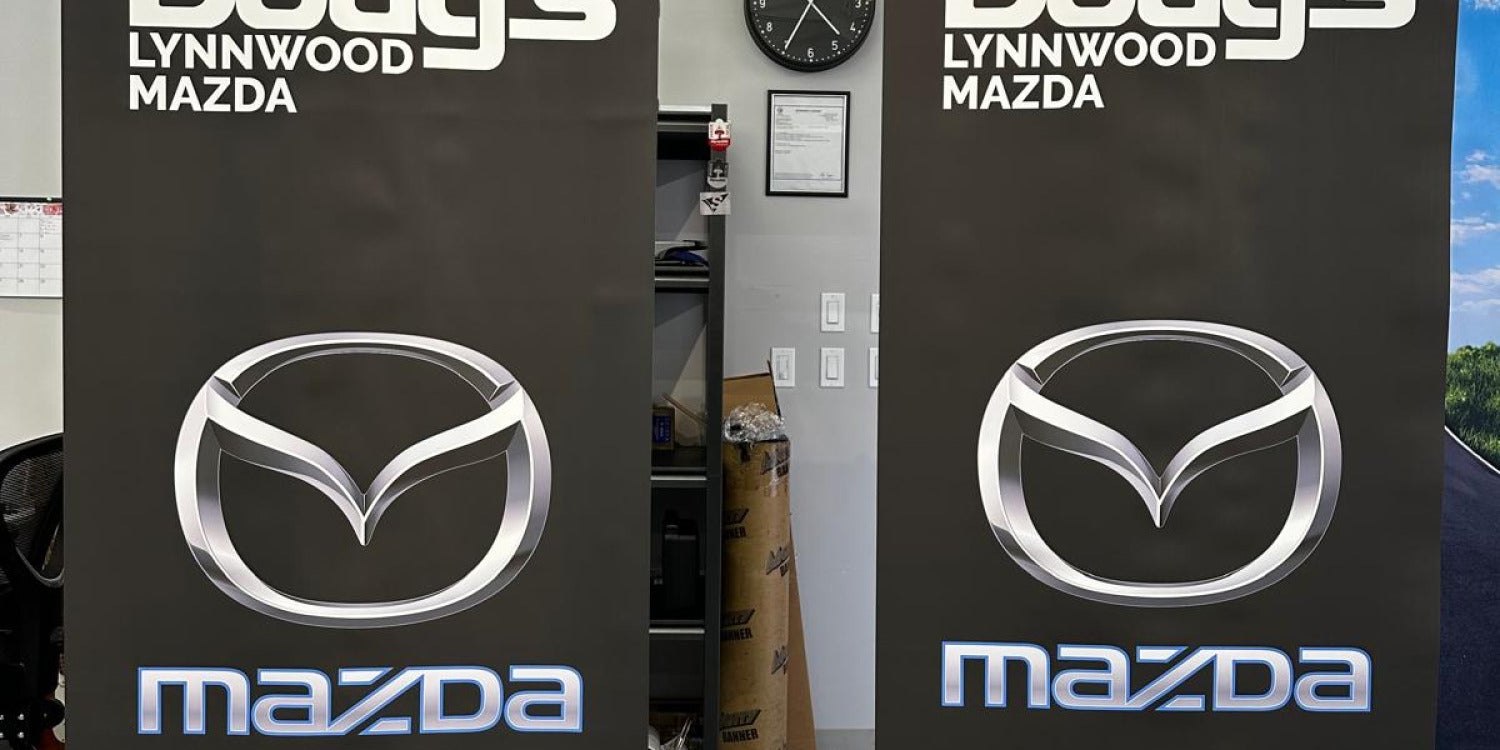 Retractable Banner Stands