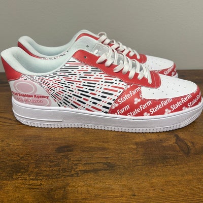 https://cdn.gorilladash.com/images/media/18711784/fully-promoted-usa-state-farm-shoes-square-68a335dcecc0f.jpg?auto=webp&crop=1%3A1%2Csmart&width=400