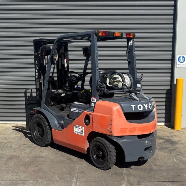 Used Toyota LPG Forklift #1943