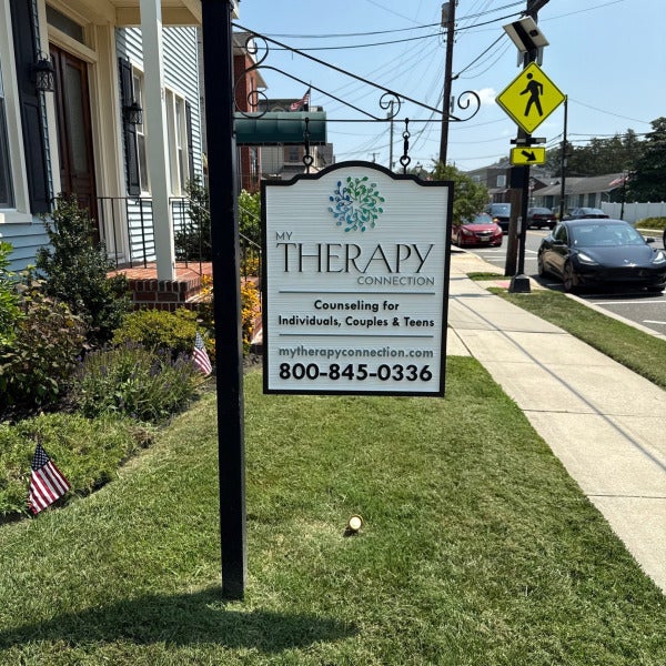 Hanging Sign - My Therapy Connection