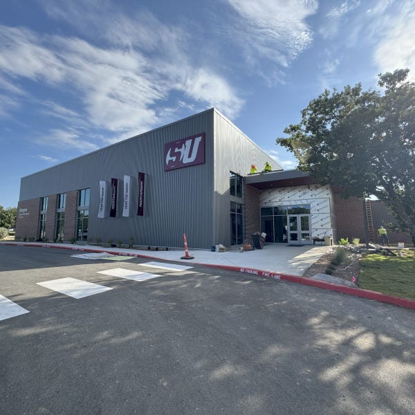 Schreiner  College_Exterior Signs_Pole Banners_Kerrville Texas