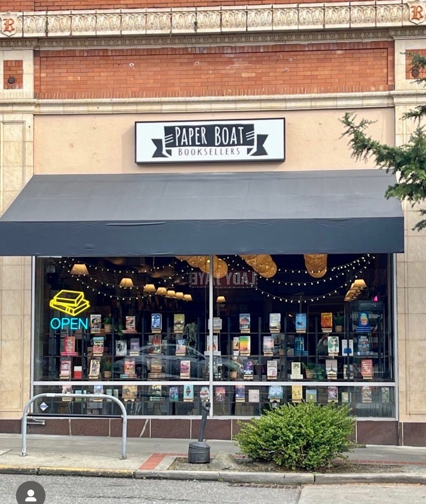 Storefront Signage for Retails - Important Benefits - Seattle, WA
