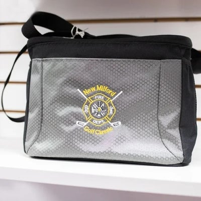 https://cdn.gorilladash.com/images/media/19177434/fully-promoted-usa-custom-cooler-bags-for-new-milford-fire-dept-golf-classic-square-68af5a6ac4f2c.jpg?auto=webp&crop=1%3A1%2Csmart&width=400