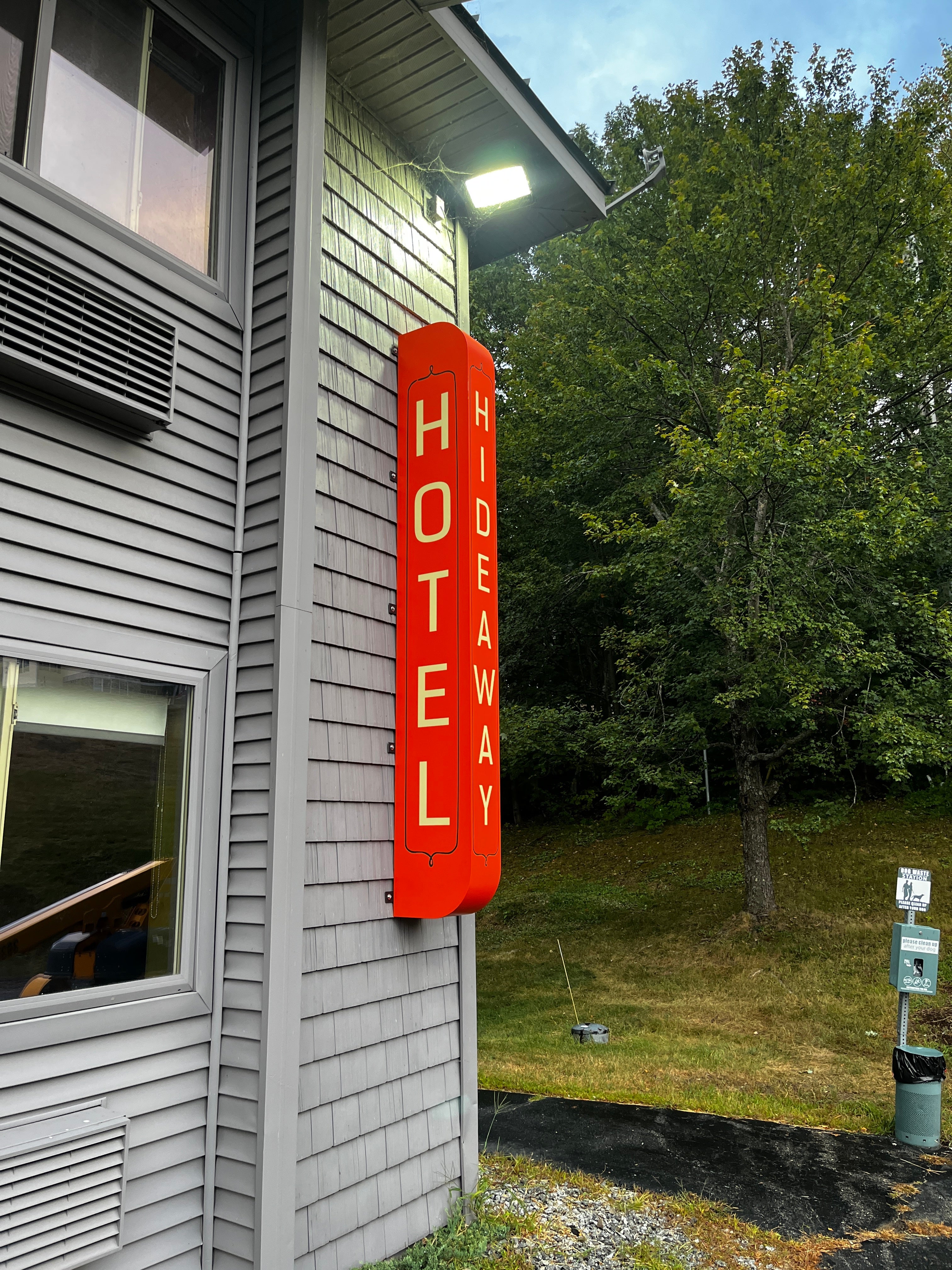 Hideaway Inns New Signage And Updated Building, Newbury NH