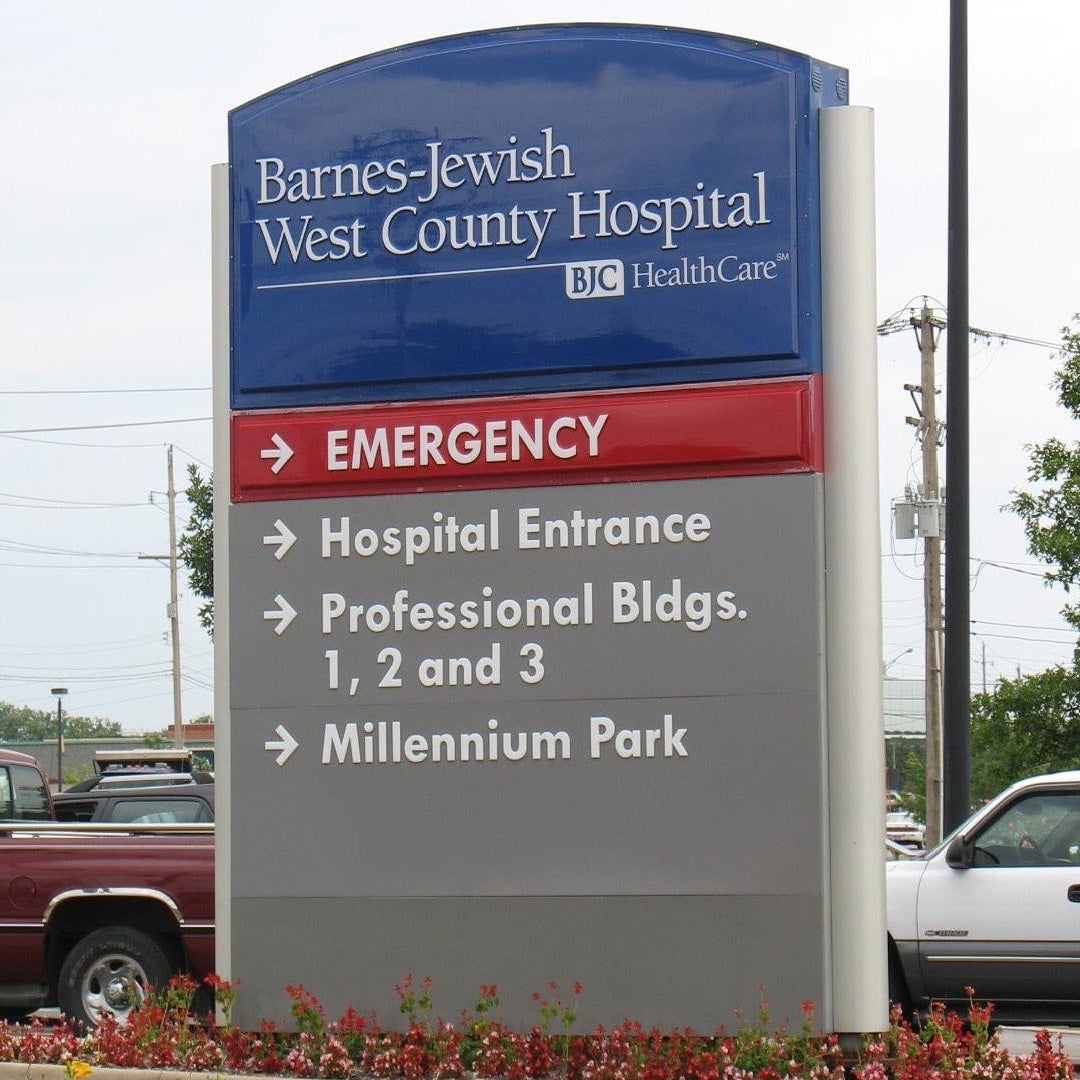 Improving Patient Care with Better Hospital Signage