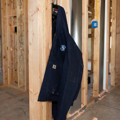 https://cdn.gorilladash.com/images/media/19187414/fully-promoted-usa-mm-0825-carhartt-construction-8-square-68bb283f380f1.jpg?auto=webp&crop=1%3A1%2Csmart&width=400