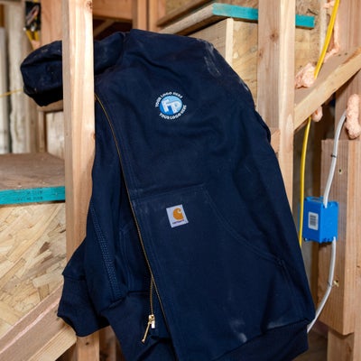 https://cdn.gorilladash.com/images/media/19187416/fully-promoted-usa-mm-0825-carhartt-construction-4-square-68bb2a9dc5623.jpg?auto=webp&crop=1%3A1%2Csmart&width=400