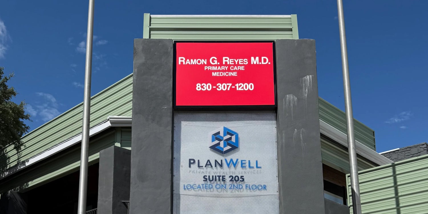 Custom Pylon Signs
