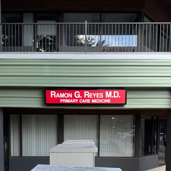 Ramon G Reyes_Exterior Signs_Light Box